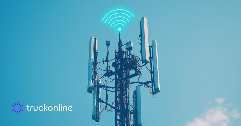 Fin des réseaux 2G/3G, antenne relais avec symbole wifi.